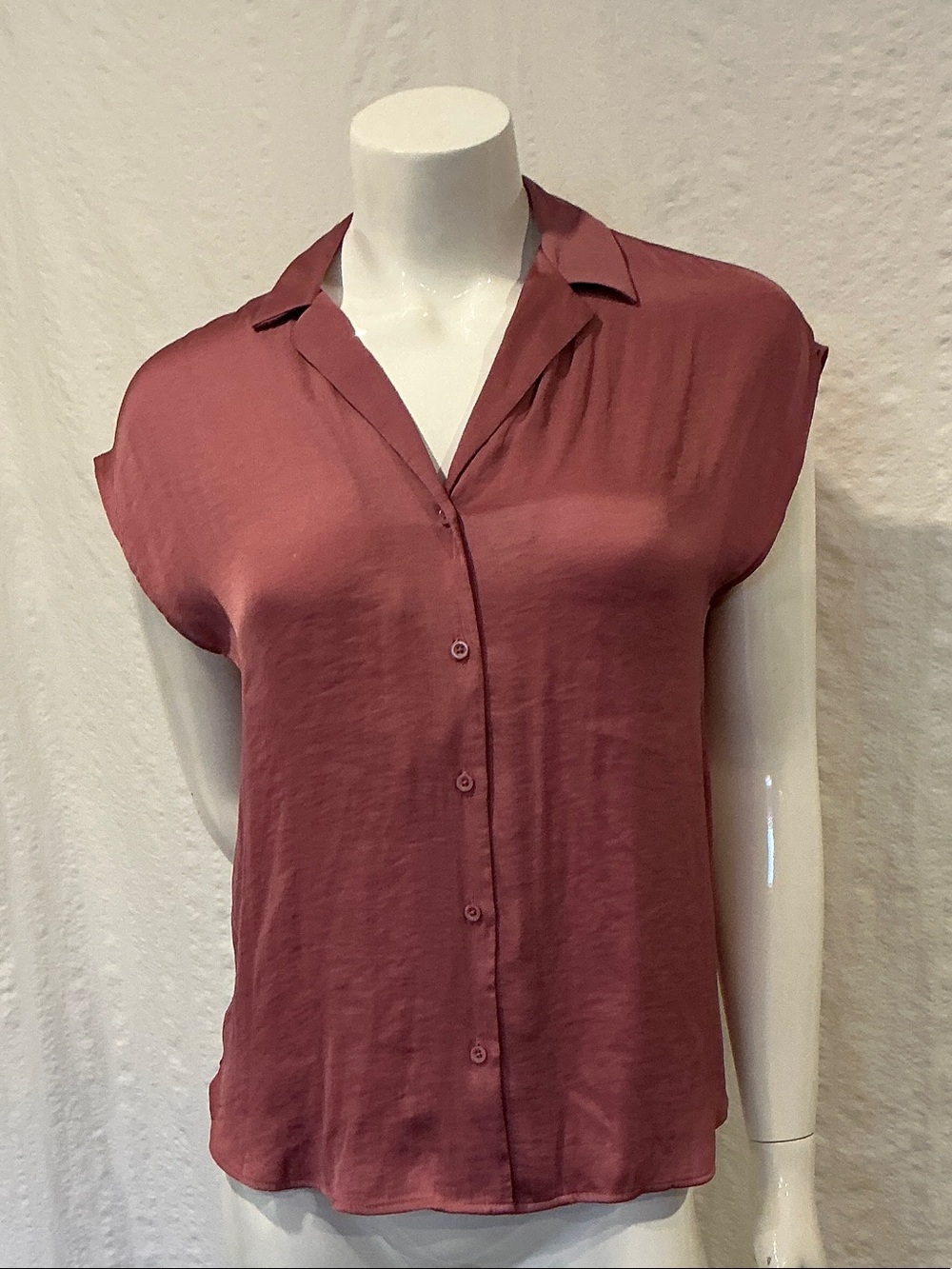 Nine West Mauve Button-Front Cap Sleeve Blouse